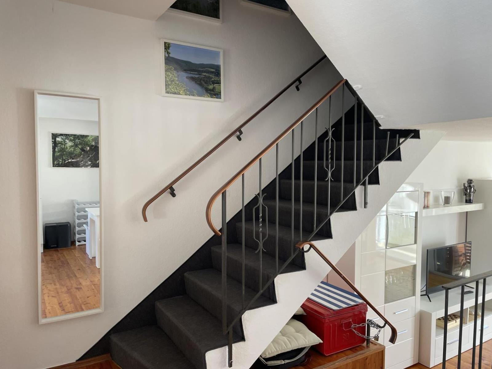 Gemutliche 93M2Fewo Mit 2 Schlafzimmern Und Seitlichem Seeblick Vom Balkon Scheid  Exterior photo