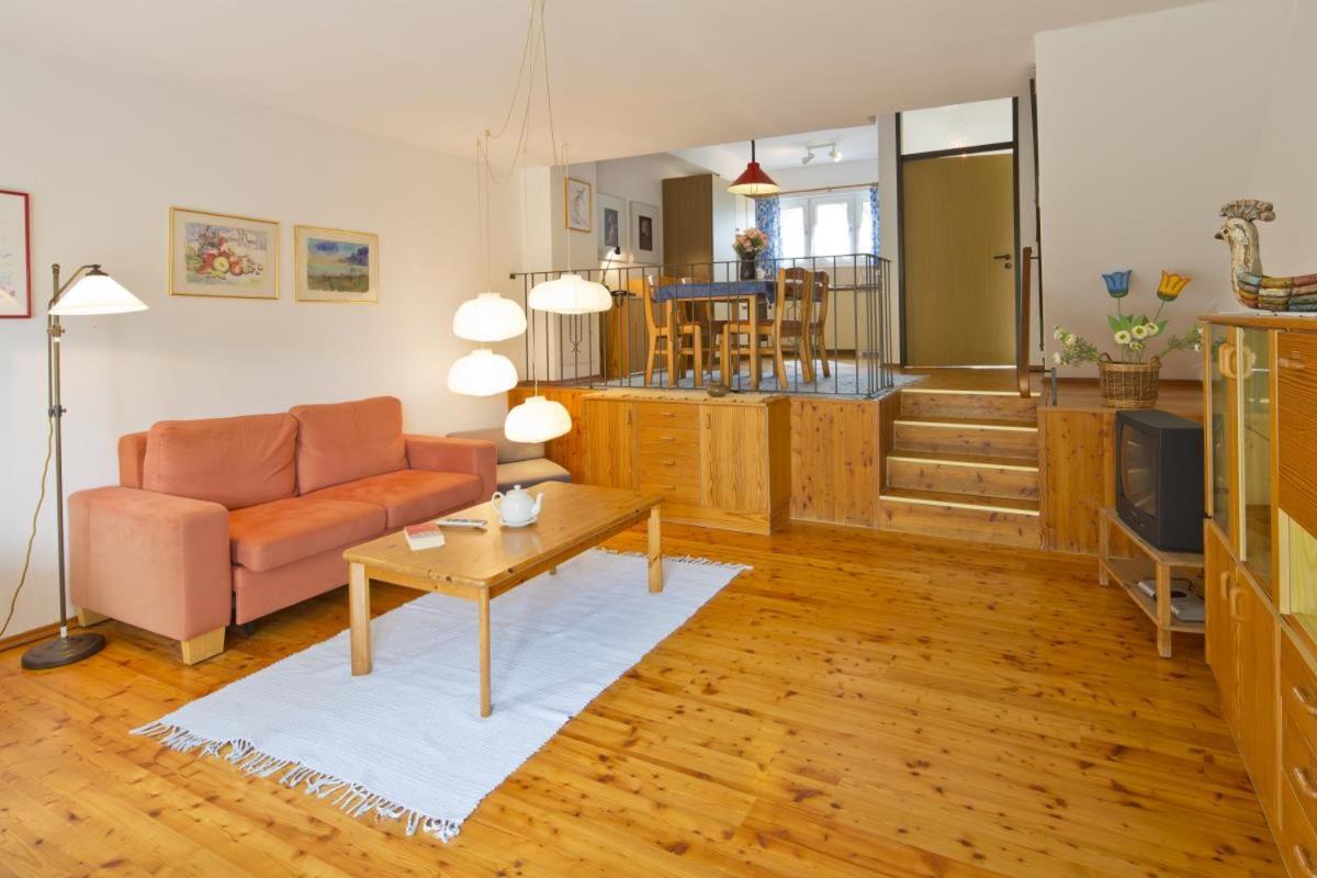 Gemutliche 93M2Fewo Mit 2 Schlafzimmern Und Seitlichem Seeblick Vom Balkon Scheid  Exterior photo